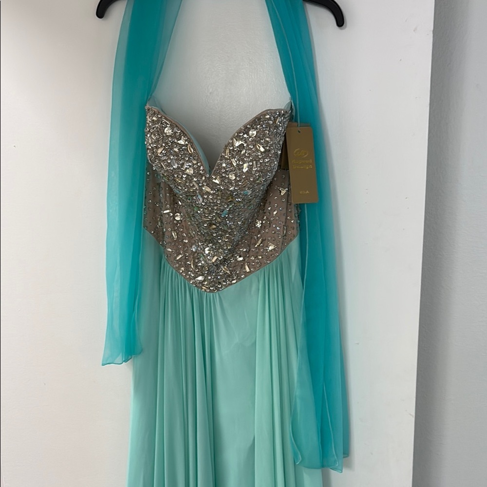 ➡️‼️CLOSING STORE EVERYTHING MUST GO-NEW Green and Blue Embellished Strapless - Picture 7 of 7